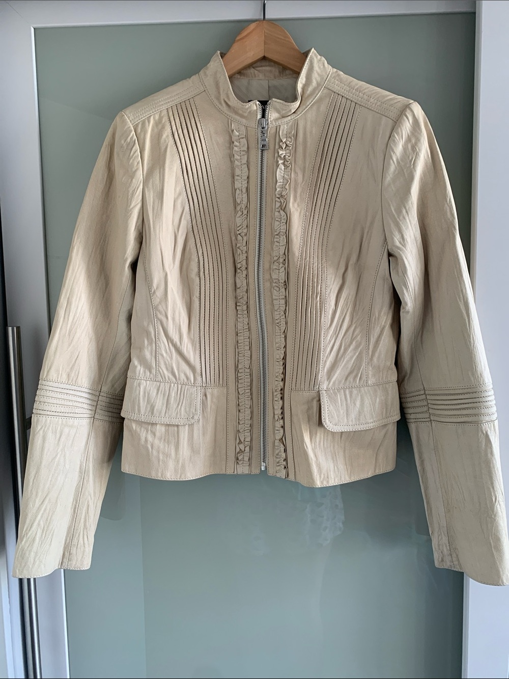 Danier Cream Leather Zip-Front Jacket with Pintuck & Ruffle Trim